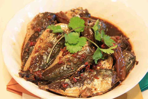 Cách chế biến cá nục kho sa tế - SÁNG TẠO VUI